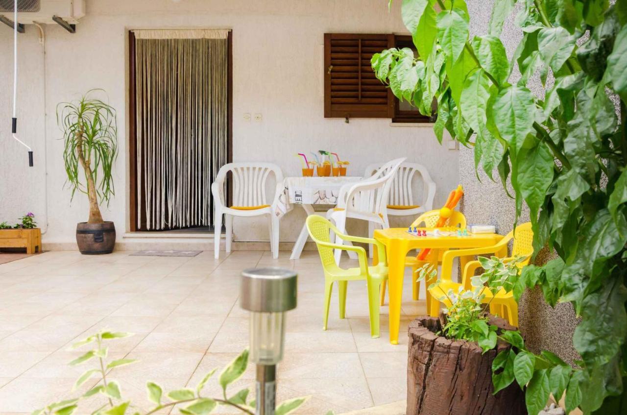 Holiday home in Pula/Istrien 11415 Exterior foto