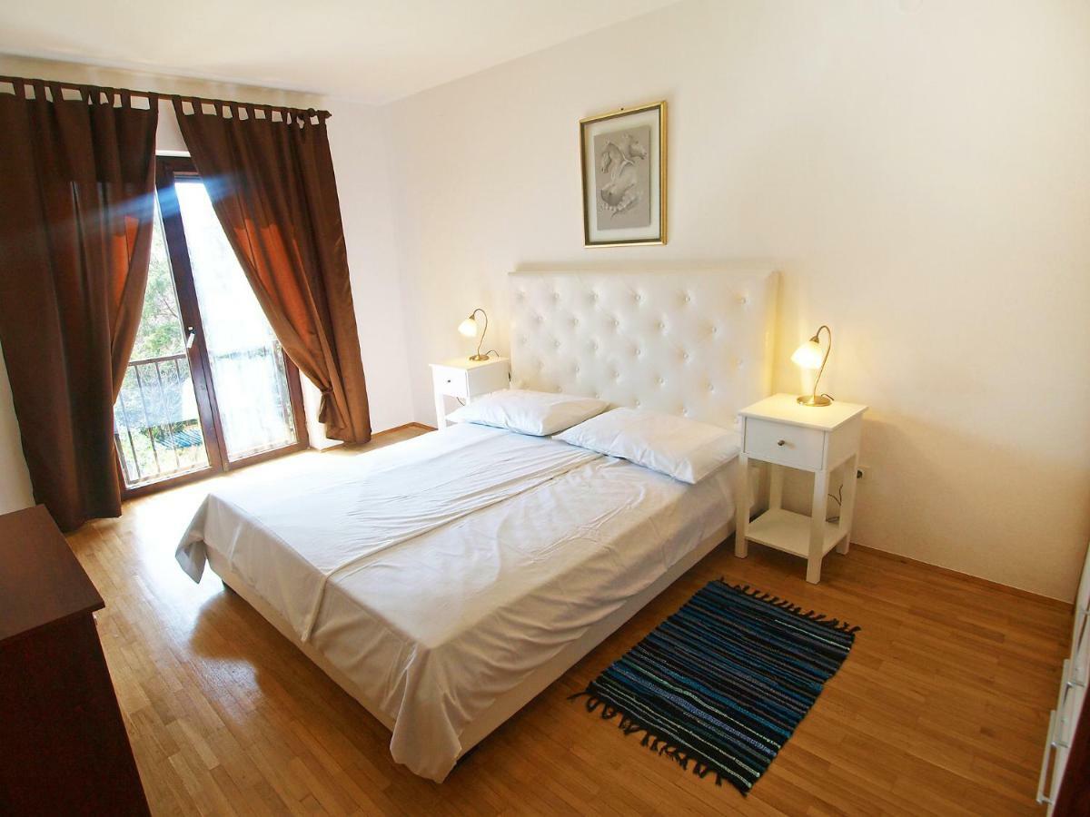 Holiday home in Pula/Istrien 11415 Exterior foto