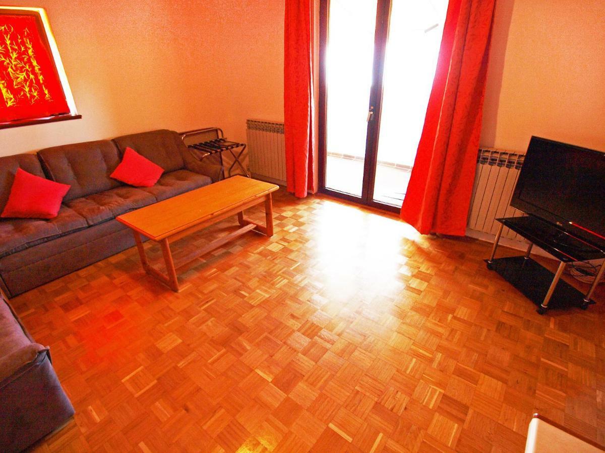 Holiday home in Pula/Istrien 11415 Exterior foto