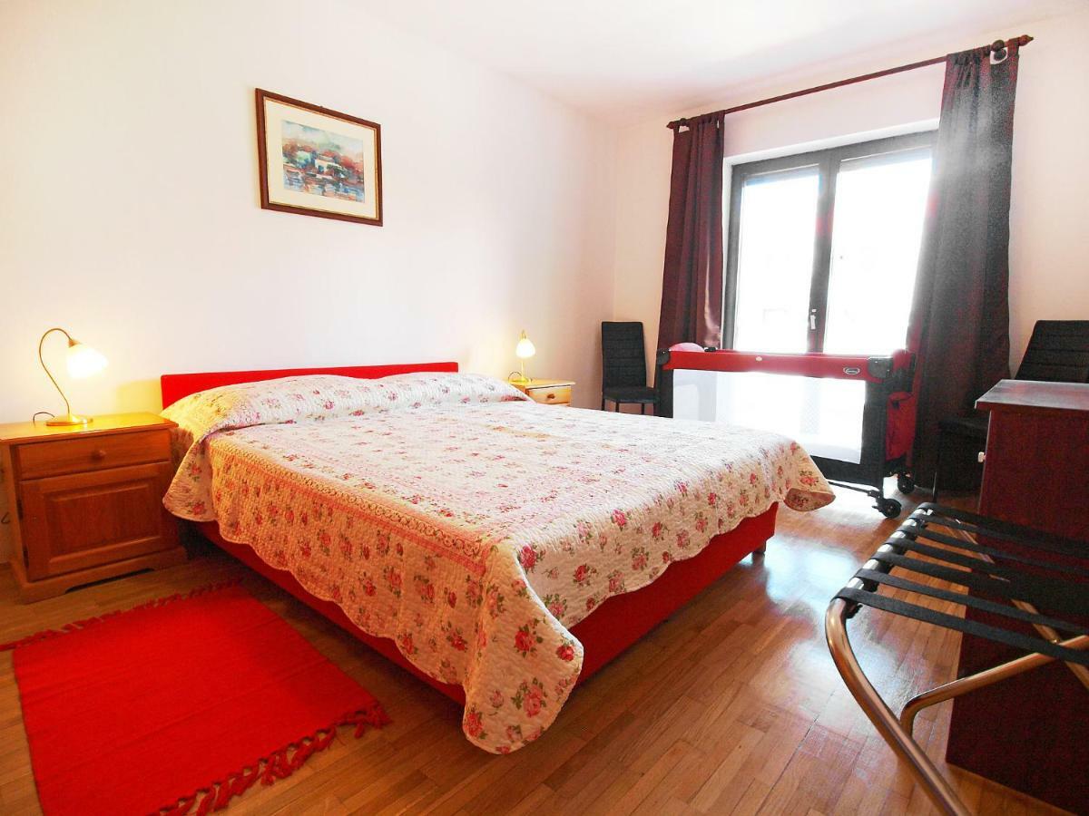Holiday home in Pula/Istrien 11415 Exterior foto